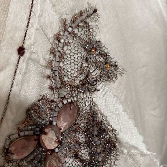 Beautiful silk handmade Giselle Shepatin crop blouse with beautiful beading - Picture 9 of 10